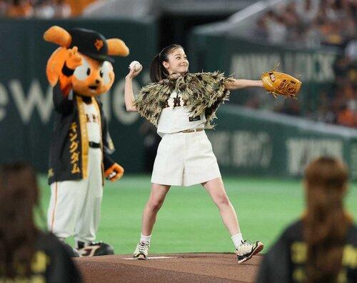 【悲報】橋本環奈さん(28)、ババアなのにガチでチンチクリンすぎるwww