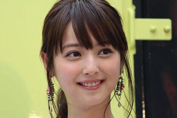 【画像】佐々木希(38)、Jkの制服着た結果www