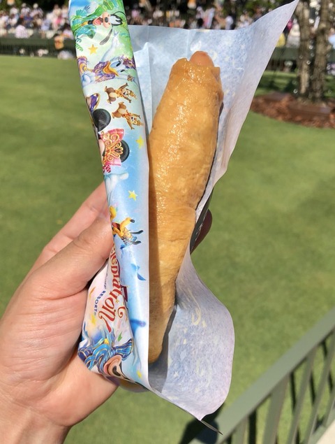 【悲報】ディズニーのおいなり巻（600円）、卑猥すぎて賛否両論www