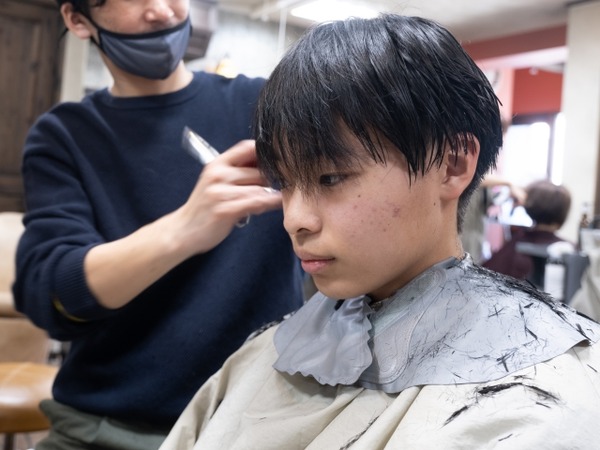 【画像】垢抜け美容室、過去最高の成功www⇒