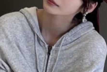 【画像】最近の女さん、ガチで全員『この服装』で草www