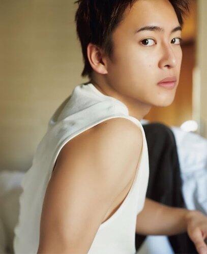 【悲報】三山凌輝、育児も放任し妻・趣里との話し合いにも応じず…「強気スタンス」