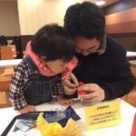 ウミガメの赤ちゃんが海に入ることを手伝った動物愛誤の偽善者、最悪の結末を迎える