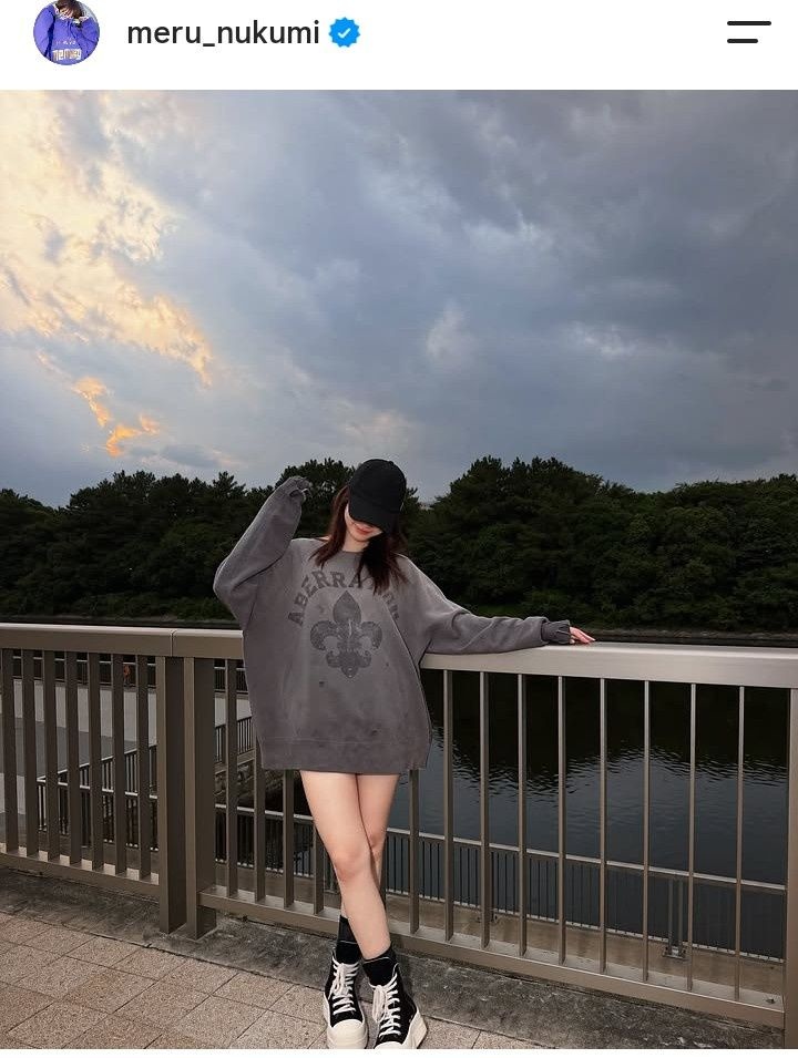 めるる・生見愛瑠、生脚全開でファンもん絶 「足にどきどき」「太ももたまんねえ」「はいてますか？」「美脚すぎる」