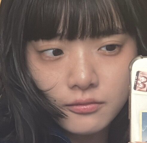 あいみょん、前屈みでアホデカい乳が見えてしまうwww