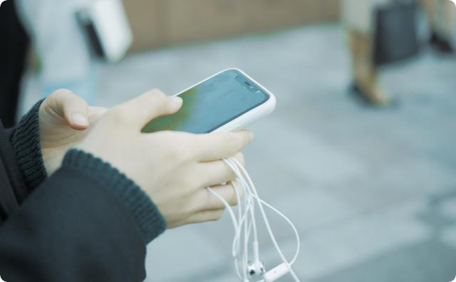 休みの日にいつも電話で話を聞いてくれてた友達が親にスマホを取り上げられた。友達に話聞いてもらうことで毎日頑張ってたのに…