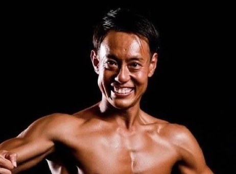 【悲報】堀大輔、ペニスを晒した結果「風呂」が映るだけで4.5万人接続へwww