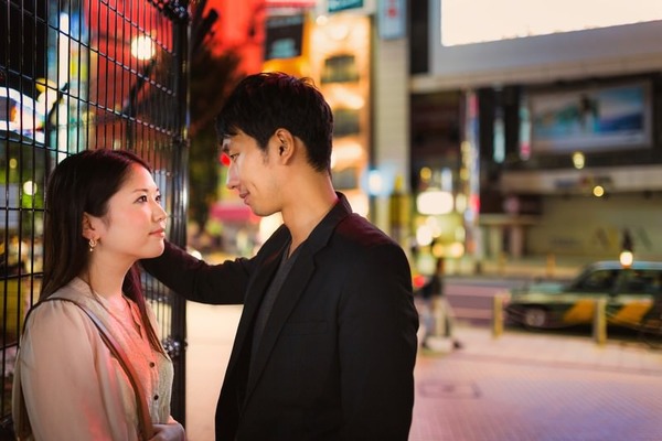 【愕然】年収500万の彼氏を振って年収1700万の男子と結婚したら大変なことになりました⇒！！！！