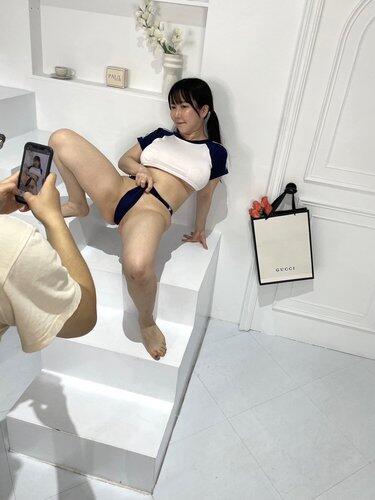 【画像】145cmの変態グラドルさん、撮影会が凄すぎるwww