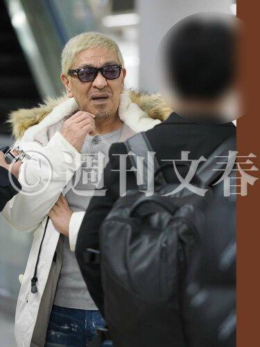 【画像】ドフラミンゴさん、文春に突撃されてオロオロする
