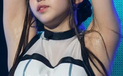 【画像】女性声優さん、腋があまりにもエッチwww