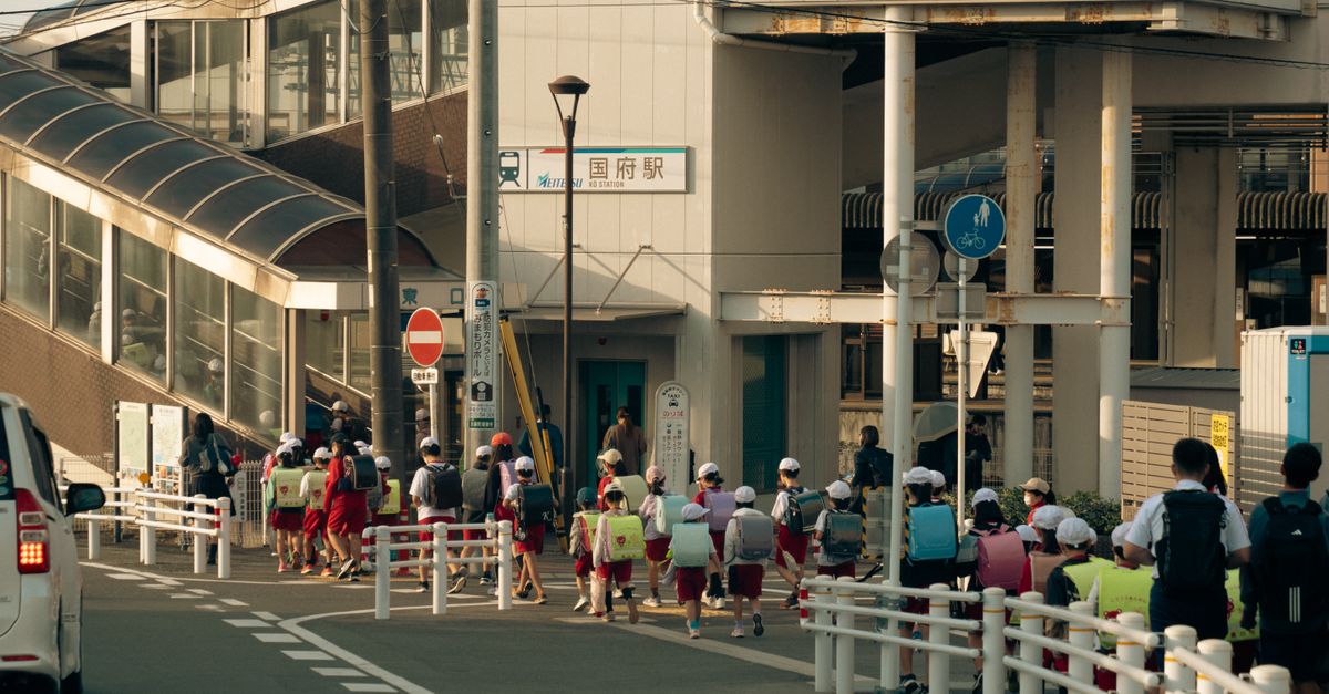 【動画】これって馬鹿正直に並ぶのと先頭まで行くのどっちが正解なの？