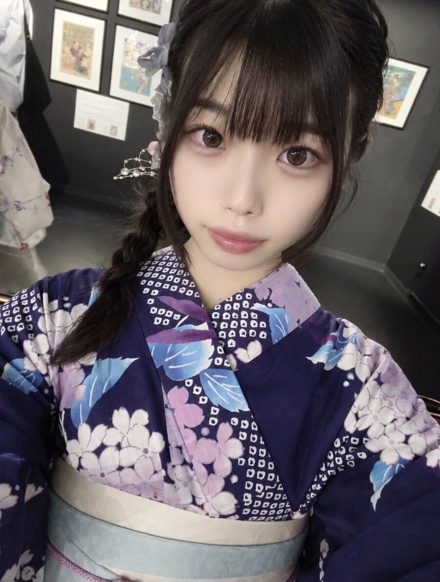 事務所を解雇された18歳女優・小松愛、解雇理由が凄まじい。あびる優を超えたwww