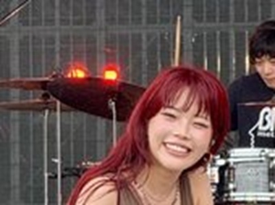 【画像】アイナ・ジ・エンドさん、ライブで出血大サービスしてしまう！