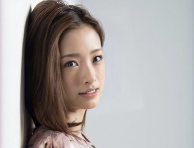 【画像】界隈『上戸彩はパット』←では本物をご覧ください