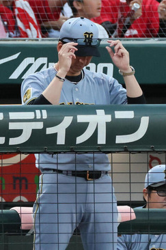 【朗報】阪神・藤川監督、連覇決定で男泣き「間違ってなかった」