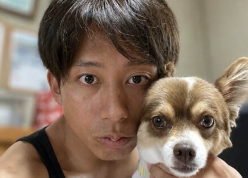 羽月隆太郎さん、元同僚4選手の戦力外直後に踊り狂う様子を配信www
