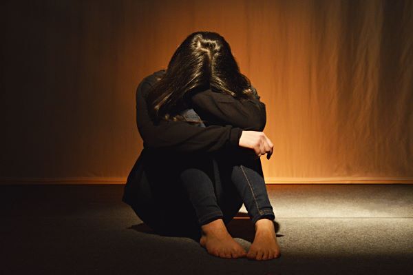 【閲覧注意】美少女(18歳)、無期懲役判決が確定･･･････････(画像あり)