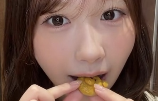 【朗報】日向坂46の藤嶌果歩さん、えっちすぎる顔面ドアップ動画を投稿www