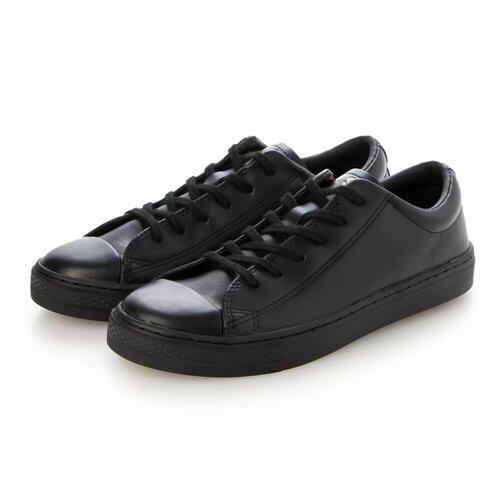 【悲報】黒スニーカーどっち買うか迷う