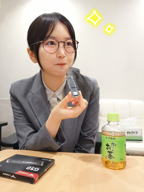 【散財】人気女性声優、品薄で価格が数倍に高騰中の「貴重な板」を入手するwww
