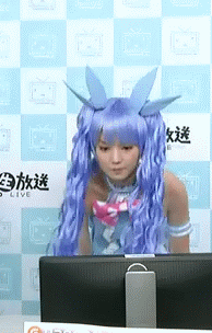 【動画】アイドルさん、生配信中にポロリしてしまうwww