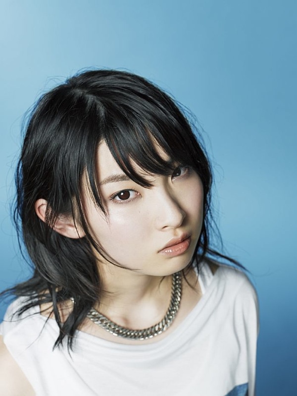 【画像】家入レオ　←この超絶猫目だったこと以外どんな歌歌ってたかよく覚えてない超絶猫目歌手