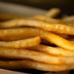 1日500円生活で3食「フライドポテト」を食べ続けた少年の最期…病院から帰宅直後に突然死した理由