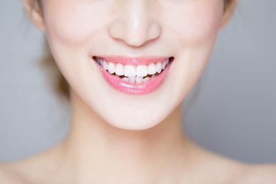 【画像】女さん、虫歯を全治療した結果www