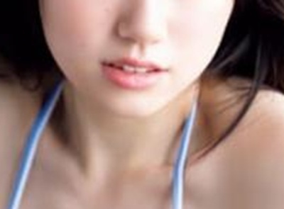 【画像】グラドルさん、とんでもなくエ□い肉体で表紙を飾ってしまう！