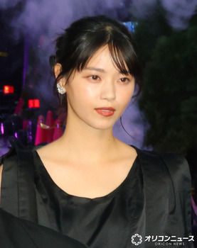 【朗報】西野七瀬(32)さん、人妻になりビジュアルが全盛期を超えていく