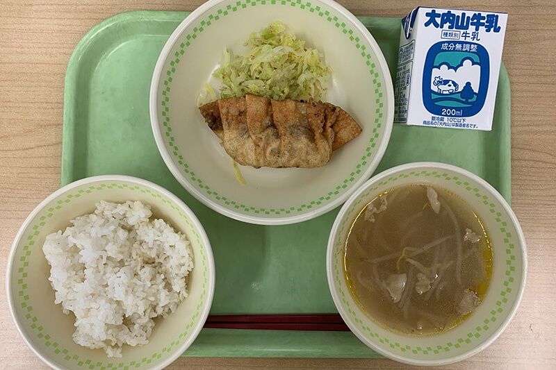 【悲報】三重県の給食、餃子1個でガチ終焉