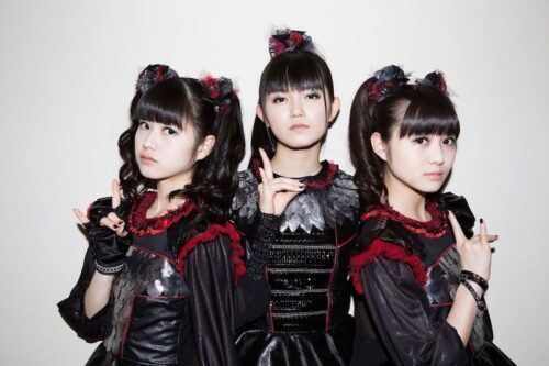 【海外】日本の有名人が引退後、行方不明になるというよくあるケース…。YUIMETAL (ex.BABYMETAL)