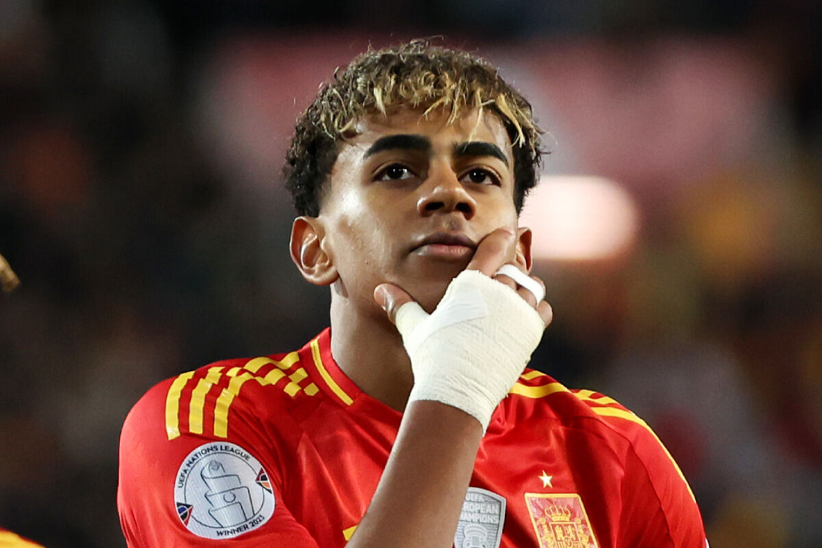 【驚愕】世界王者スペイン、チェコに3発快勝で41戦無敗www