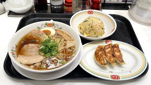 【悲報】初見殺しのラーメン屋さんが見つかってしまうwww