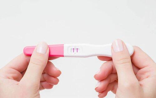 【悲報】彼女「ごめん、妊娠したかも…」俺「え？…生理とか遅れてる感じ？」彼女「あのさ……」