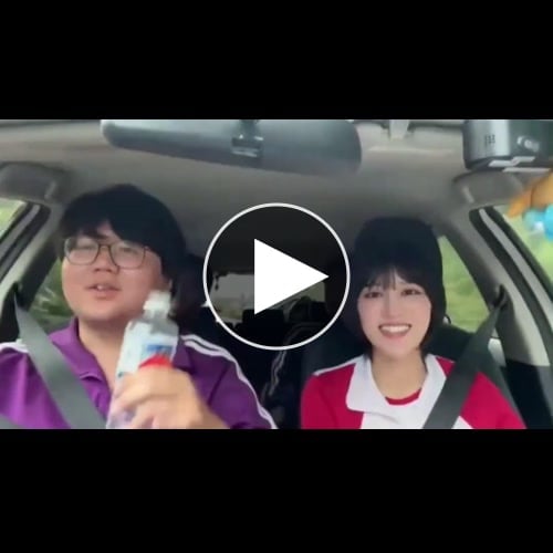 【速報】ニコ生人気配信者さん、両手離し運転でバイク轢く