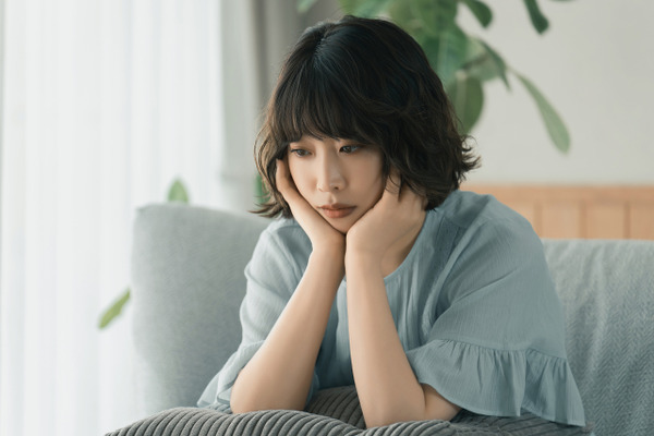 【悲報】SNSワイ「年収やっと900到達！」「今日は子供の入園式！」「4000万の家購入！」←全て嘘www