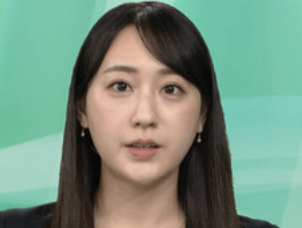 【悲報】NHKの女子アナ、インナーの肌色が『裸』に見えてしまうwww