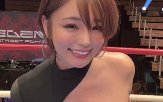 【画像】エロボディすぎて話題になったラウンドガールwww